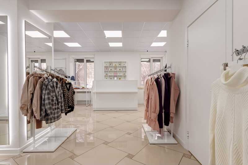 Зеркало Магазин Одежды В Новосибирске